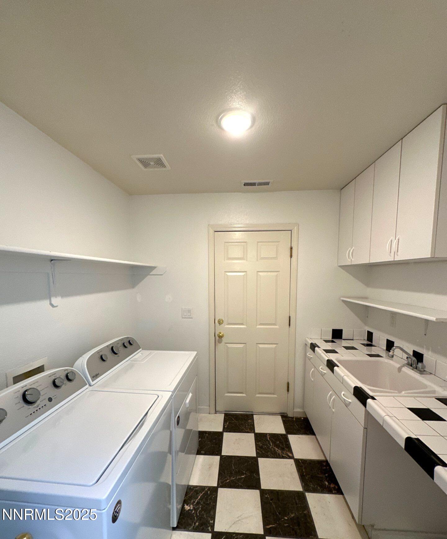 10407 Summershade Lane Reno, NV 89521 - Photo 21 of 24 down-net_http20250905-98-boiqb9