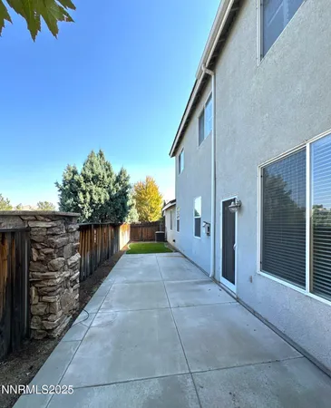 $2,950 | 10407 Summershade Lane, Reno, NV 89521