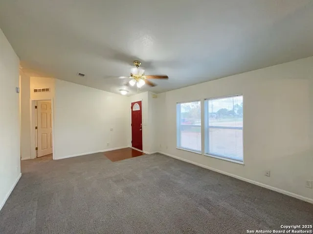 $2,095 | 9611 Hildebrandt Road, San Antonio, TX 78223