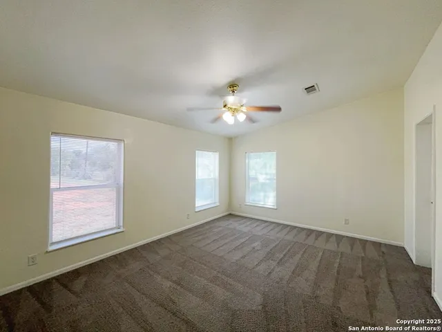 $2,095 | 9611 Hildebrandt Road, San Antonio, TX 78223