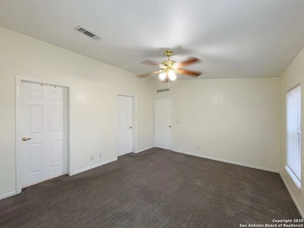 $2,095 | 9611 Hildebrandt Road, San Antonio, TX 78223