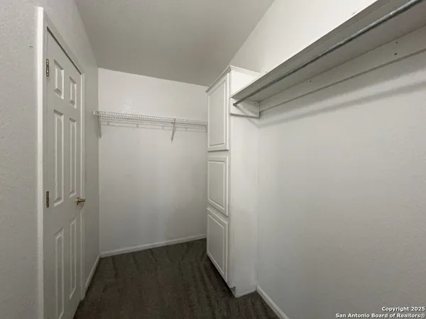 $2,095 | 9611 Hildebrandt Road, San Antonio, TX 78223