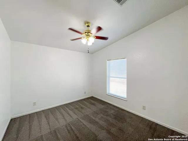 $2,095 | 9611 Hildebrandt Road, San Antonio, TX 78223