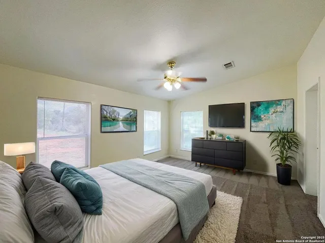 $2,095 | 9611 Hildebrandt Road, San Antonio, TX 78223