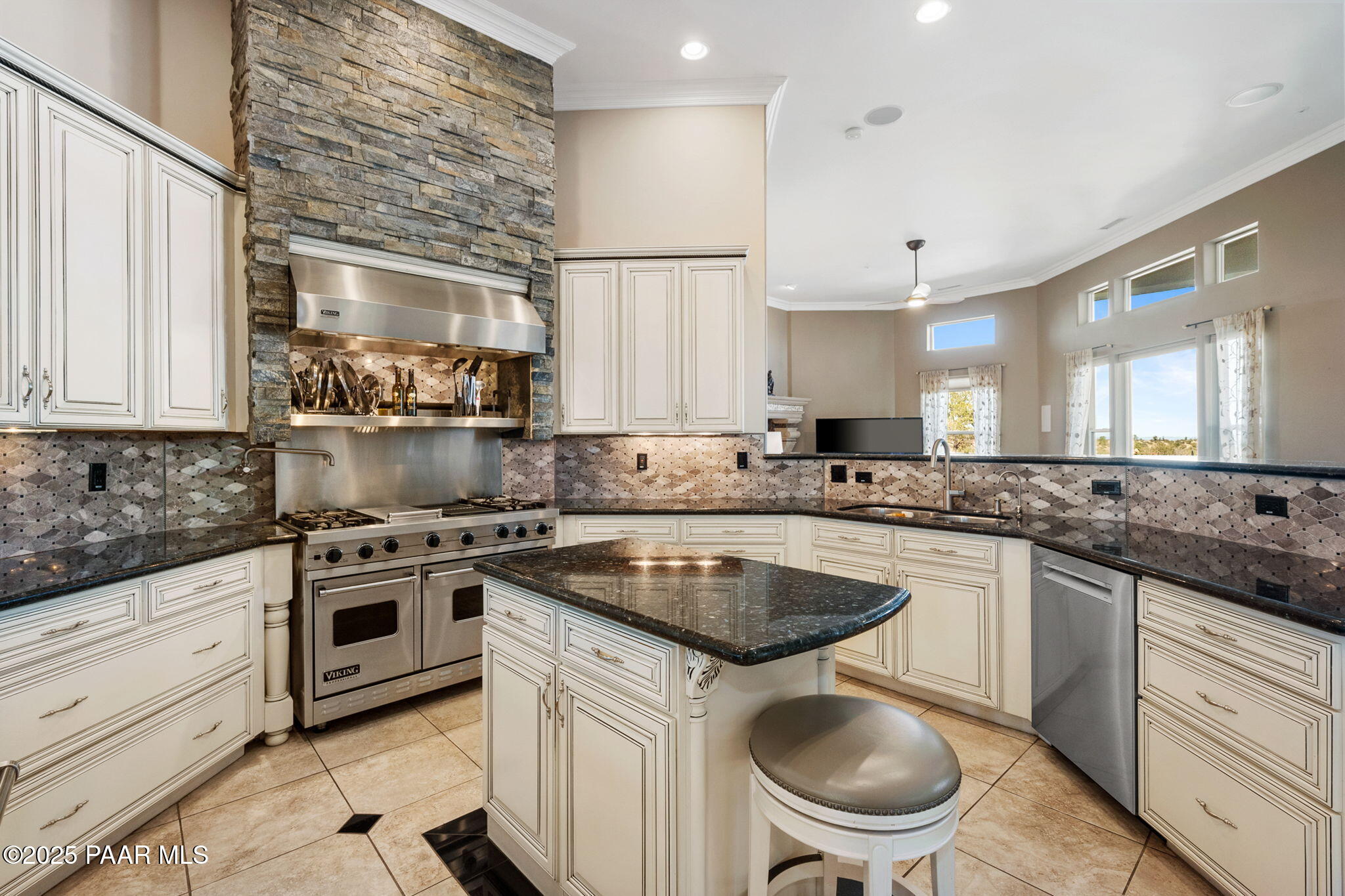 950 Grapevine Lane Prescott, AZ 86305 - Photo 24 of 69 24-Kitchen_3