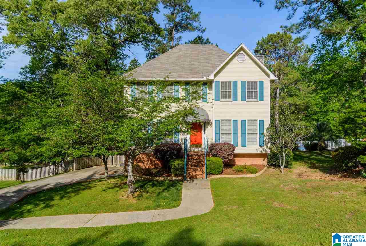 1043 Independence Court Alabaster, AL 35007 - Photo 2 of 39