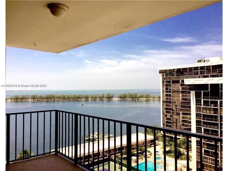 1901 Brickell Avenue, Unit B1804 Miami, FL 33129 - Photo 15 of 17