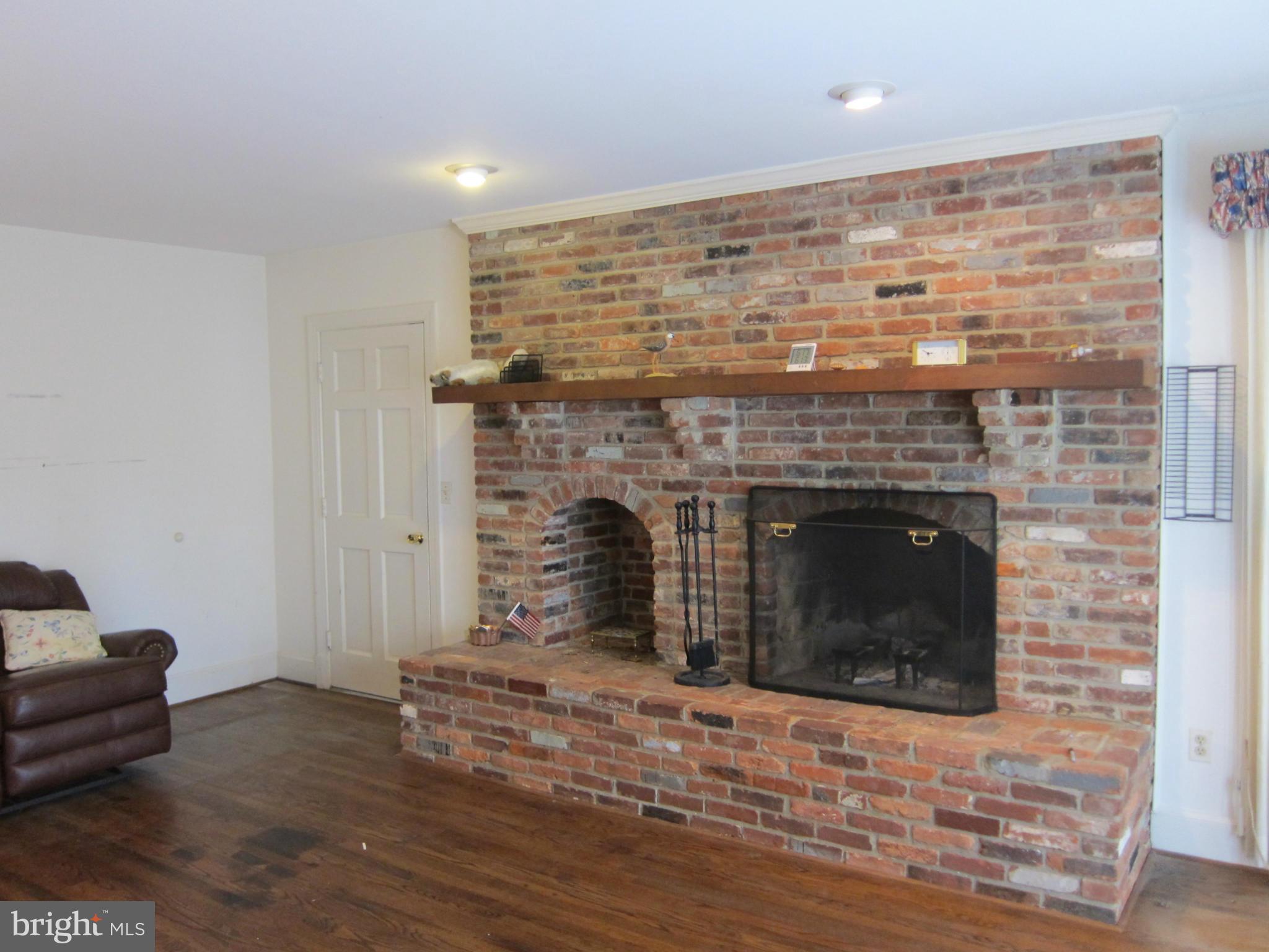 54 Redding Ridge Drive Gaithersburg, MD 20878 - Photo 13 of 29 Family Room