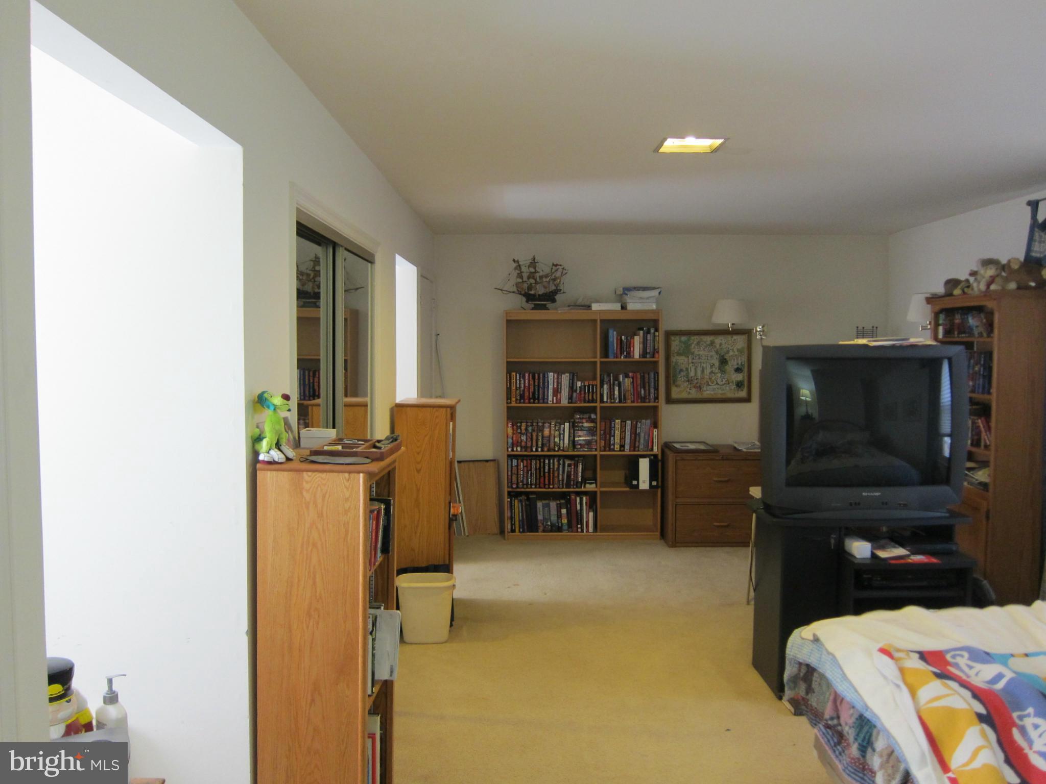 54 Redding Ridge Drive Gaithersburg, MD 20878 - Photo 15 of 29 Bedroom (Master)
