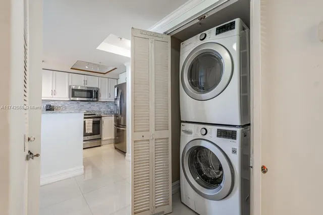 $1,299,000 | 2951 South Bayshore Drive, Unit 907/909, Miami, FL 33133