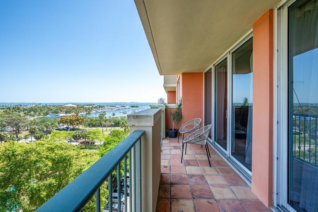 2951 South Bayshore Drive, Unit 907/909 Miami, FL 33133 - Photo 19 of 31