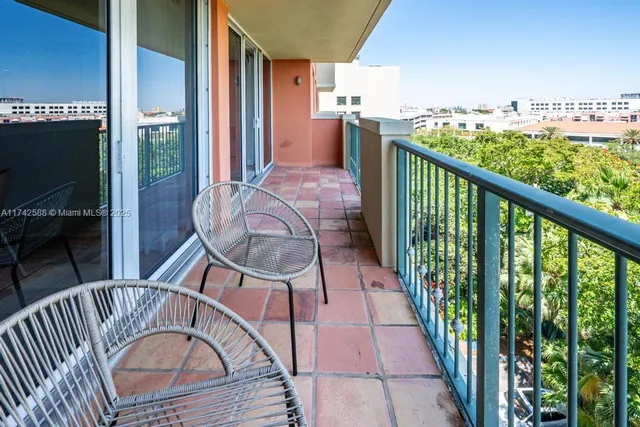 $1,299,000 | 2951 South Bayshore Drive, Unit 907/909, Miami, FL 33133