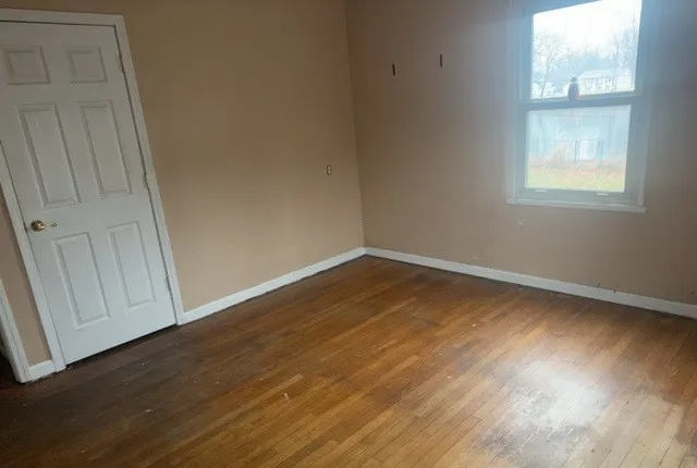 a bathroom with a toilet