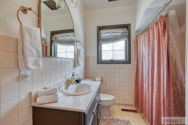 $470,000 | 2095 S Boulevard, Idaho Falls, ID 83404
