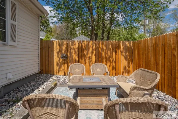 $470,000 | 2095 S Boulevard, Idaho Falls, ID 83404