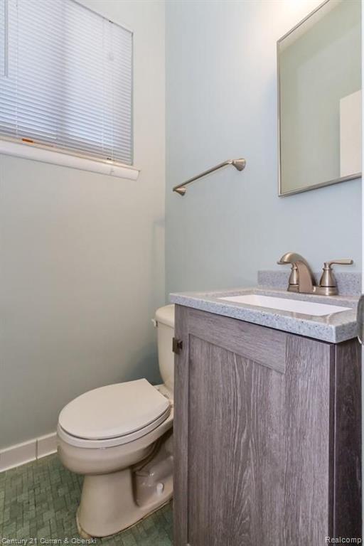28451 Bayberry Road Farmington Hills, MI 48331 - Photo 11 of 18