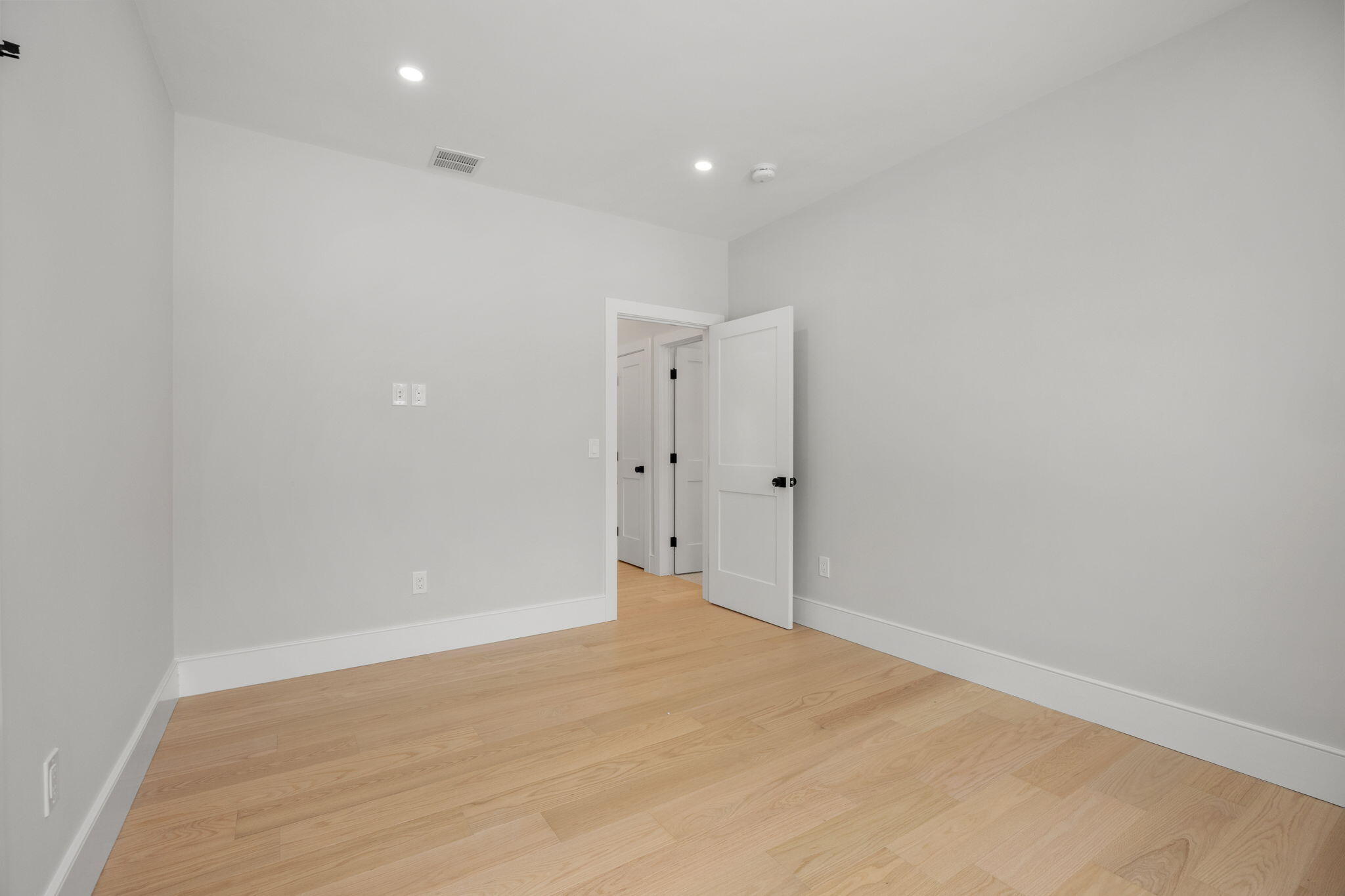28 Spinnaker Street Sandwich, MA 02563 - Photo 38 of 55 a view of an empty room