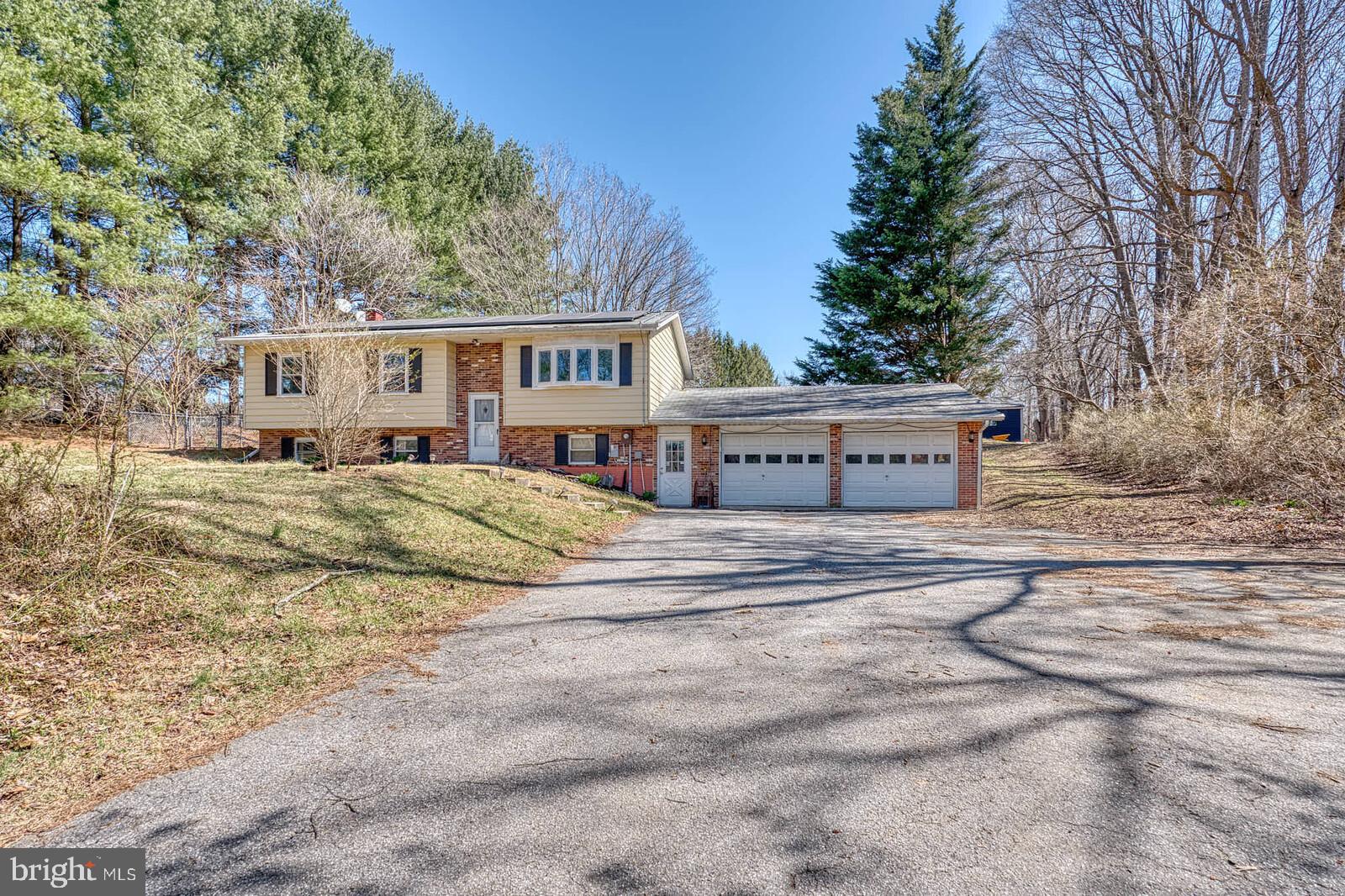 a house view with a outdoor space