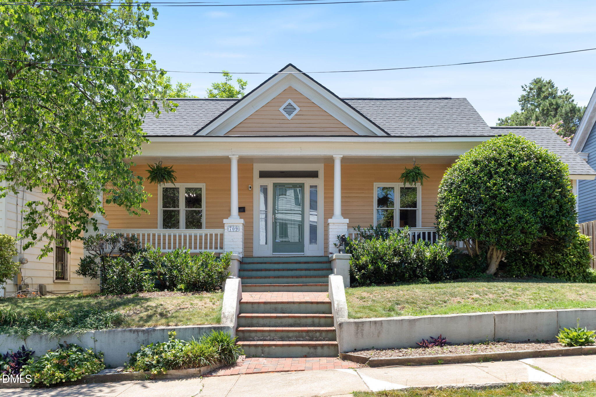 709 West North Street Raleigh, NC 27603 - Photo 2 of 47 1-web-or-mls-IMG_3729RE