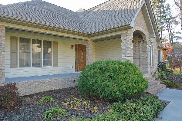 104 Claybrook Court Blue Ridge, VA 24064 - Photo 7 of 74 6