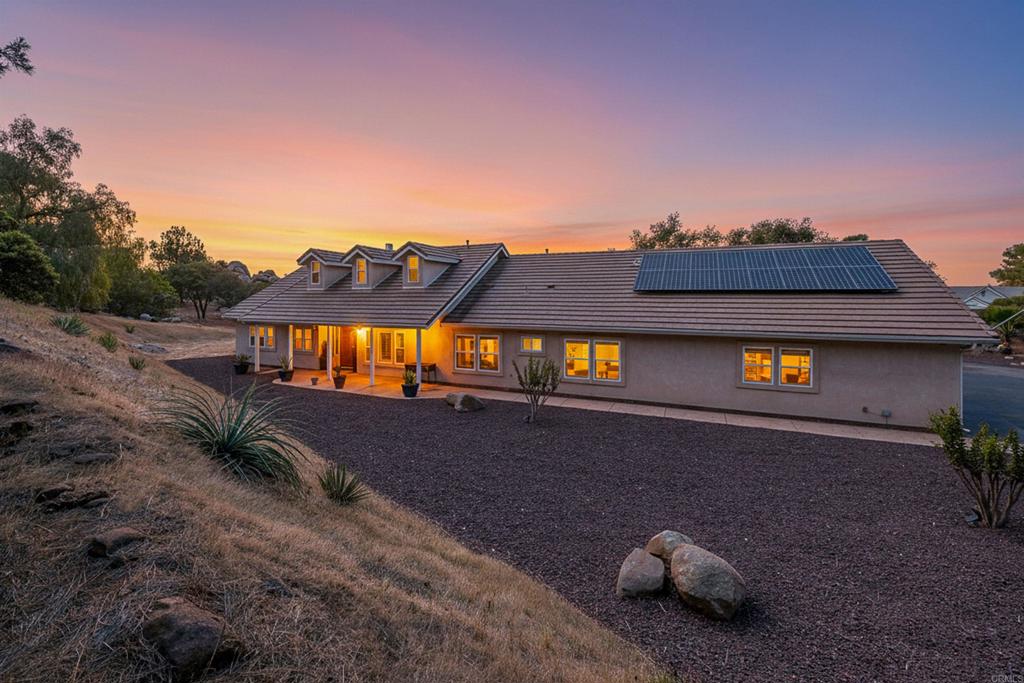2231 Yucca Hill Road Alpine, CA 91901 - Photo 2 of 34