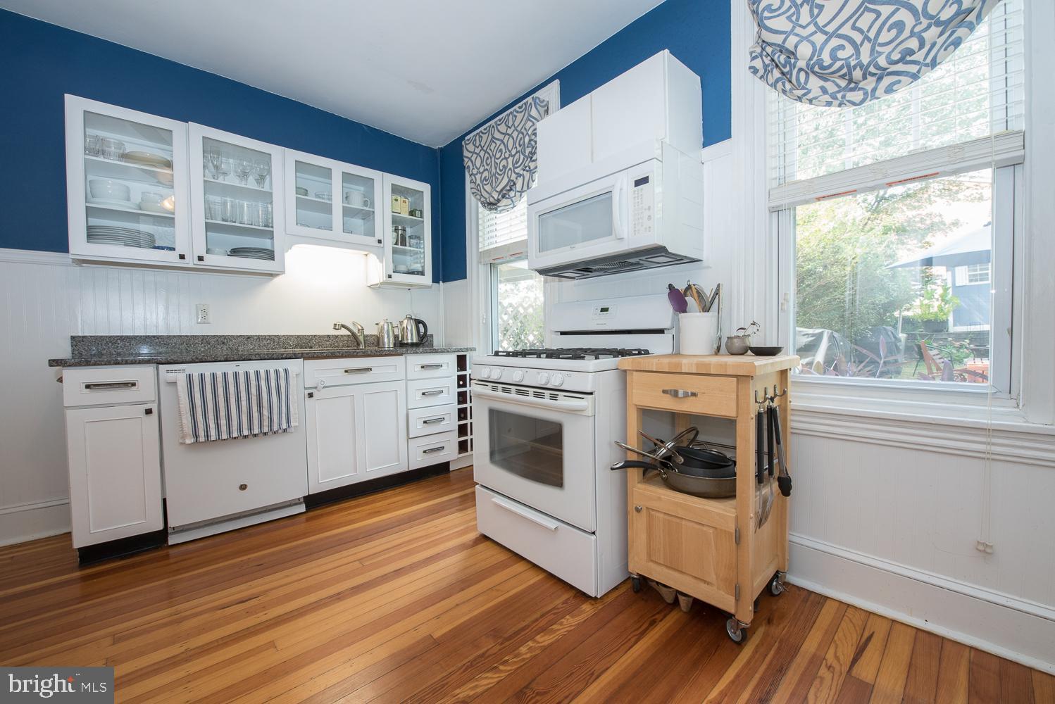 624 Wynnewood Road Ardmore, PA 19003 - Photo 9 of 29 Gallery Image 9