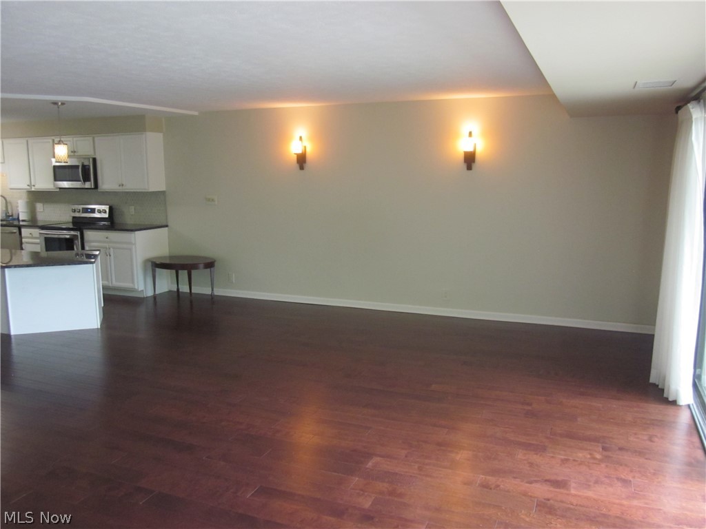 22555 Center Ridge Road, Unit 201 Rocky River, OH 44116 - Photo 8 of 31