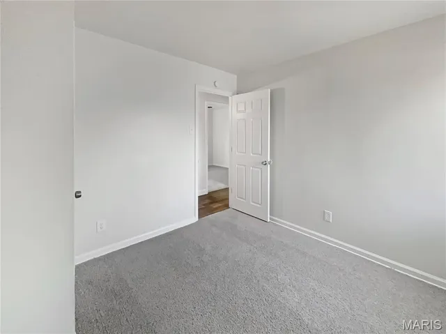 $248,000 | 19 Deerpath Drive, St. Peters, MO 63376