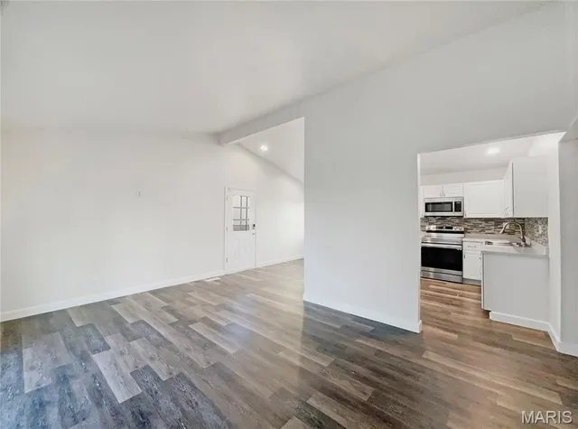 $248,000 | 19 Deerpath Drive, St. Peters, MO 63376