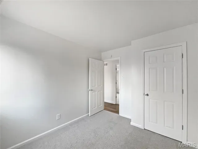 $248,000 | 19 Deerpath Drive, St. Peters, MO 63376