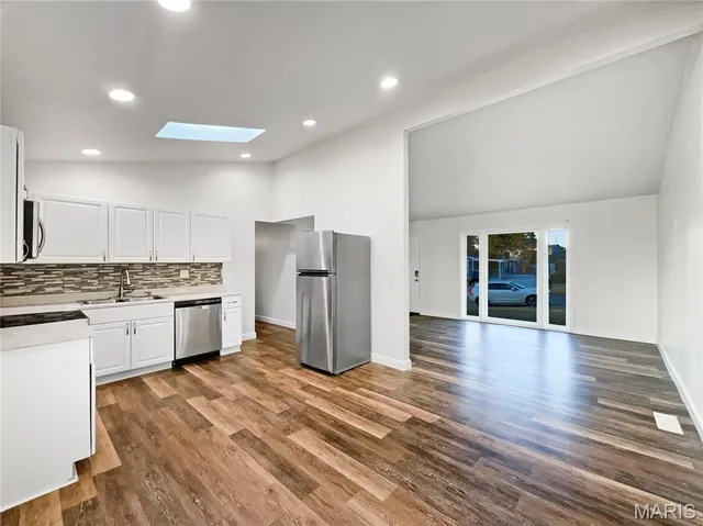 $248,000 | 19 Deerpath Drive, St. Peters, MO 63376