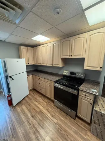 $2,750 | 350 South Sparta Avenue, Unit B4, Sparta, NJ 07871