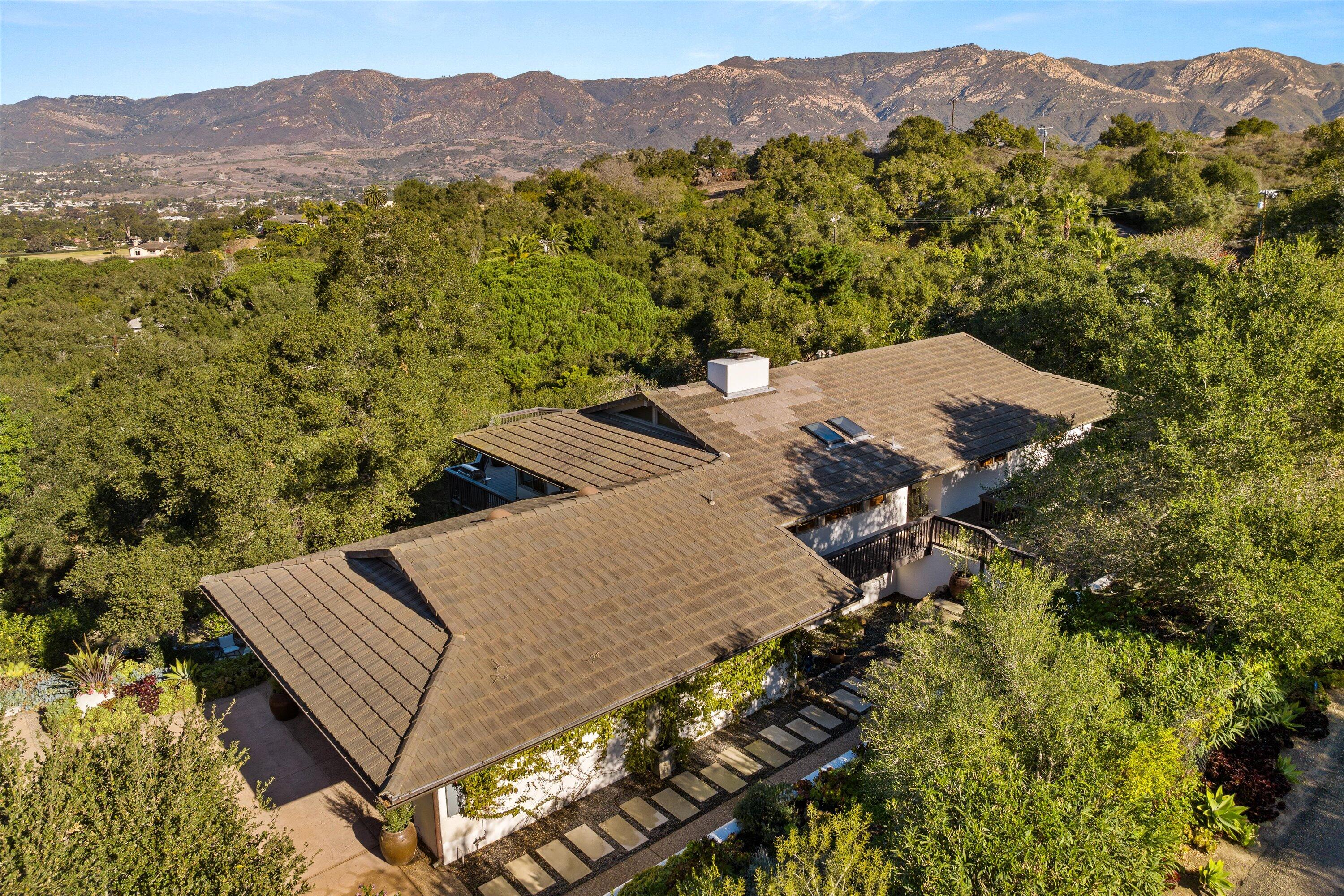 985 Monte Drive Santa Barbara, CA 93110 - Photo 26 of 29 a view of a terrace with a mountain