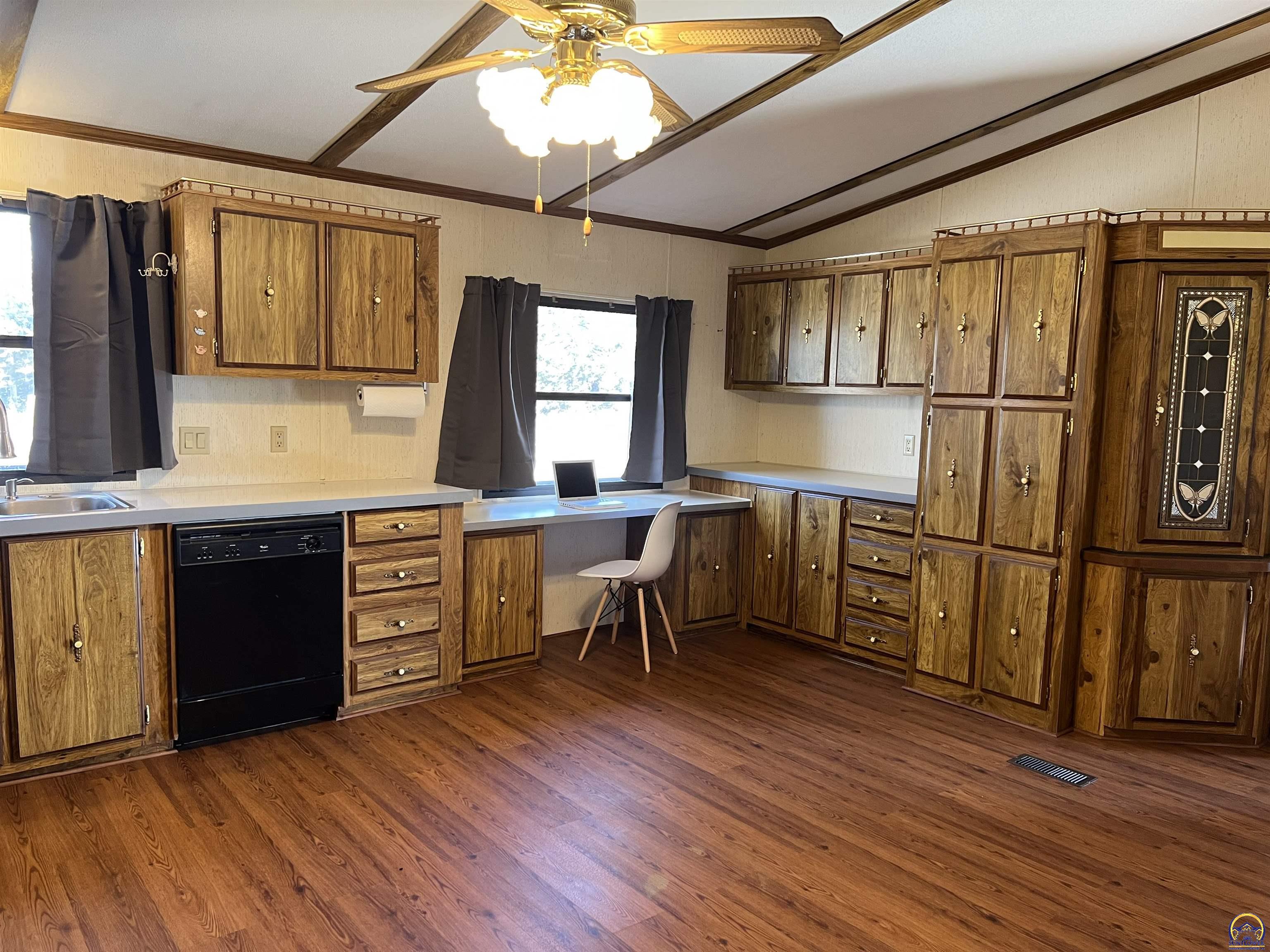 1015 Southeast Shawnee Heights Road Tecumseh, KS 66542 - Photo 13 of 23 Kitchen