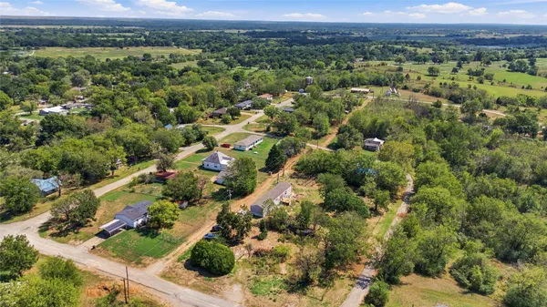 $3,000 | 201 Delaware Avenue, Ramona, OK 74061