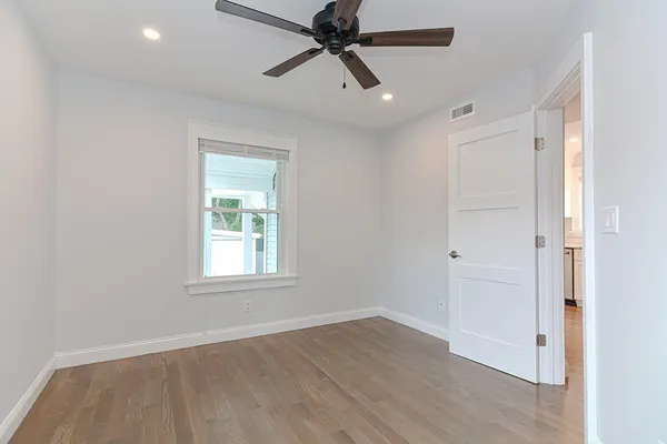 $3,700 | 6 Lord Terrace, Unit 1, Woburn, MA 01801