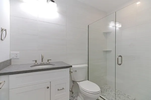 $3,700 | 6 Lord Terrace, Unit 1, Woburn, MA 01801