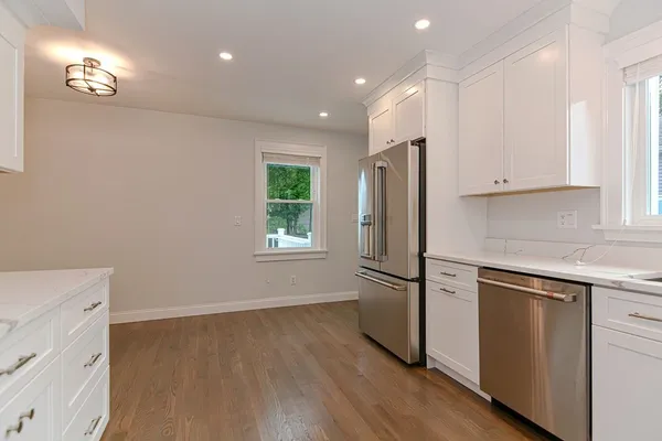 $3,700 | 6 Lord Terrace, Unit 1, Woburn, MA 01801