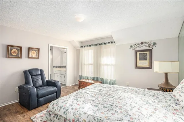 $349,900 | 9029 Acuff Lane, Lenexa, KS 66215