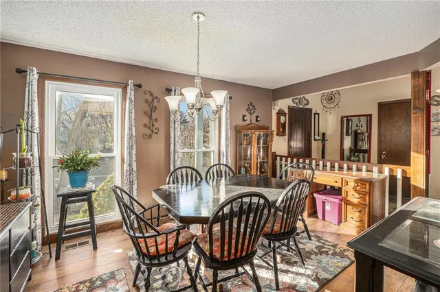 $349,900 | 9029 Acuff Lane, Lenexa, KS 66215