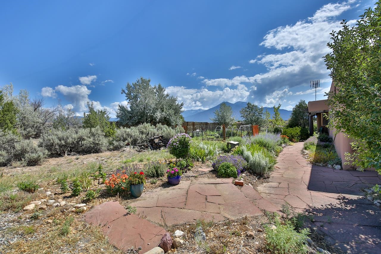 351 Blueberry Hl Road El Prado, NM 87529 - Photo 42 of 50 Gallery Image 42