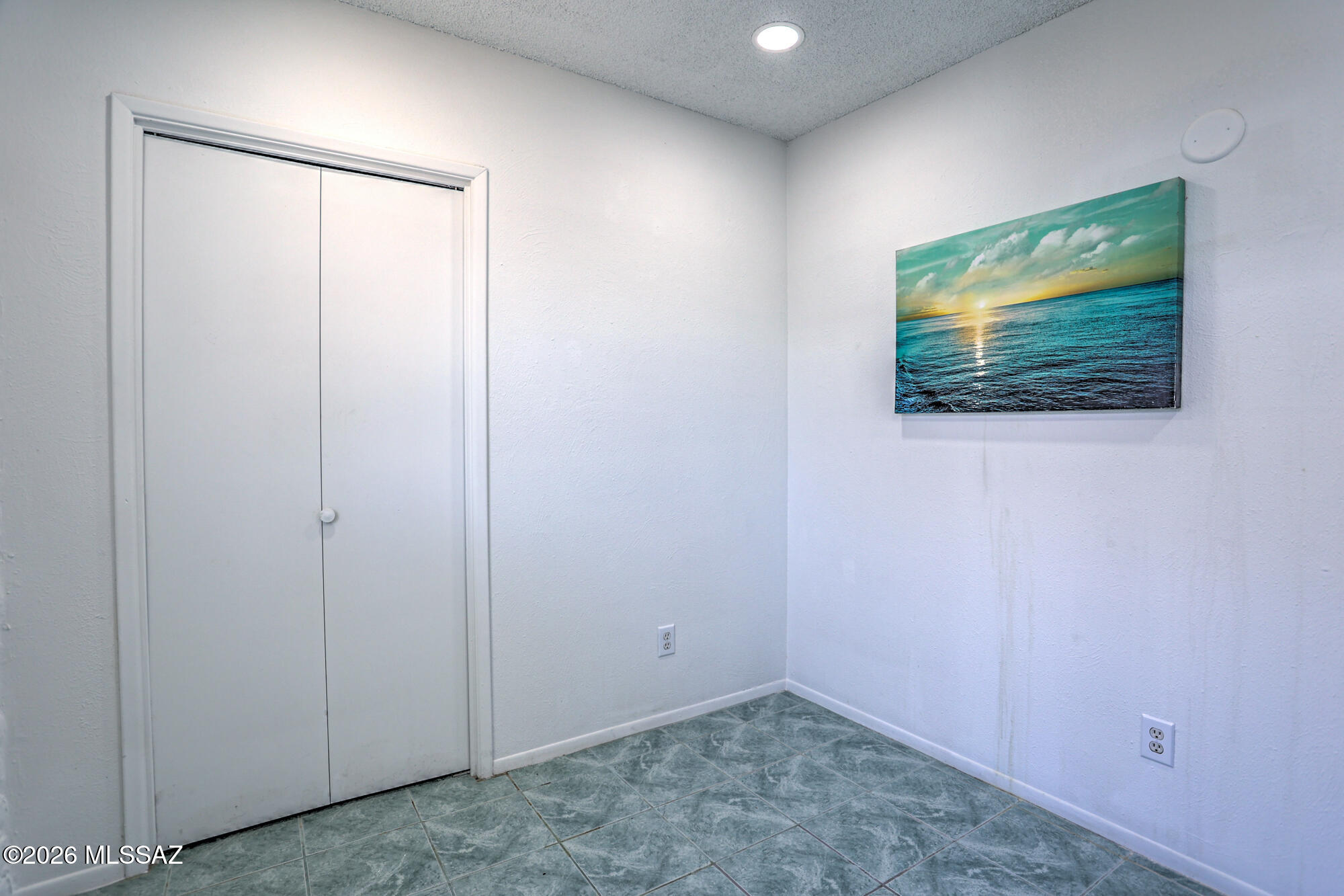 4400 West Ina Road Tucson, AZ 85741 - Photo 34 of 43 a view of room with window