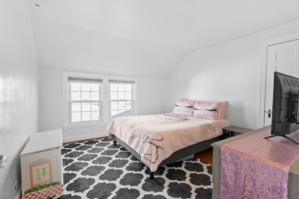 302 Boston Road Sutton, MA 01590 - Photo 28 of 39