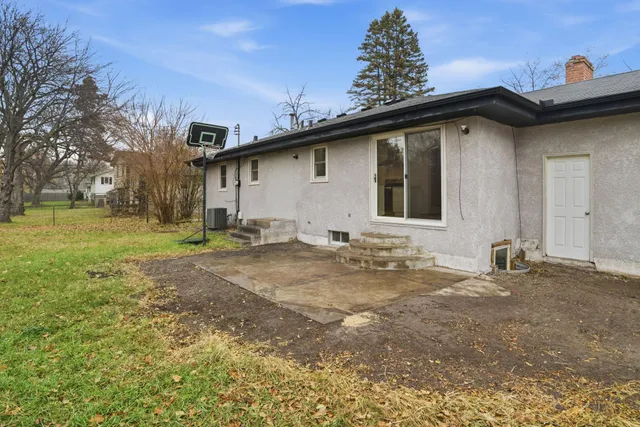 $319,900 | 7809 Georgia Avenue North, Brooklyn Park, MN 55445