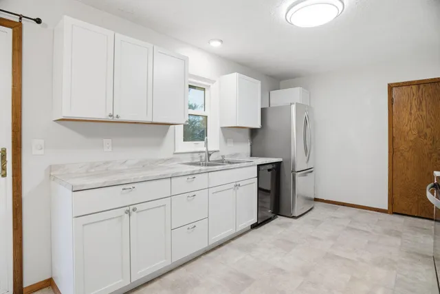 $319,900 | 7809 Georgia Avenue North, Brooklyn Park, MN 55445