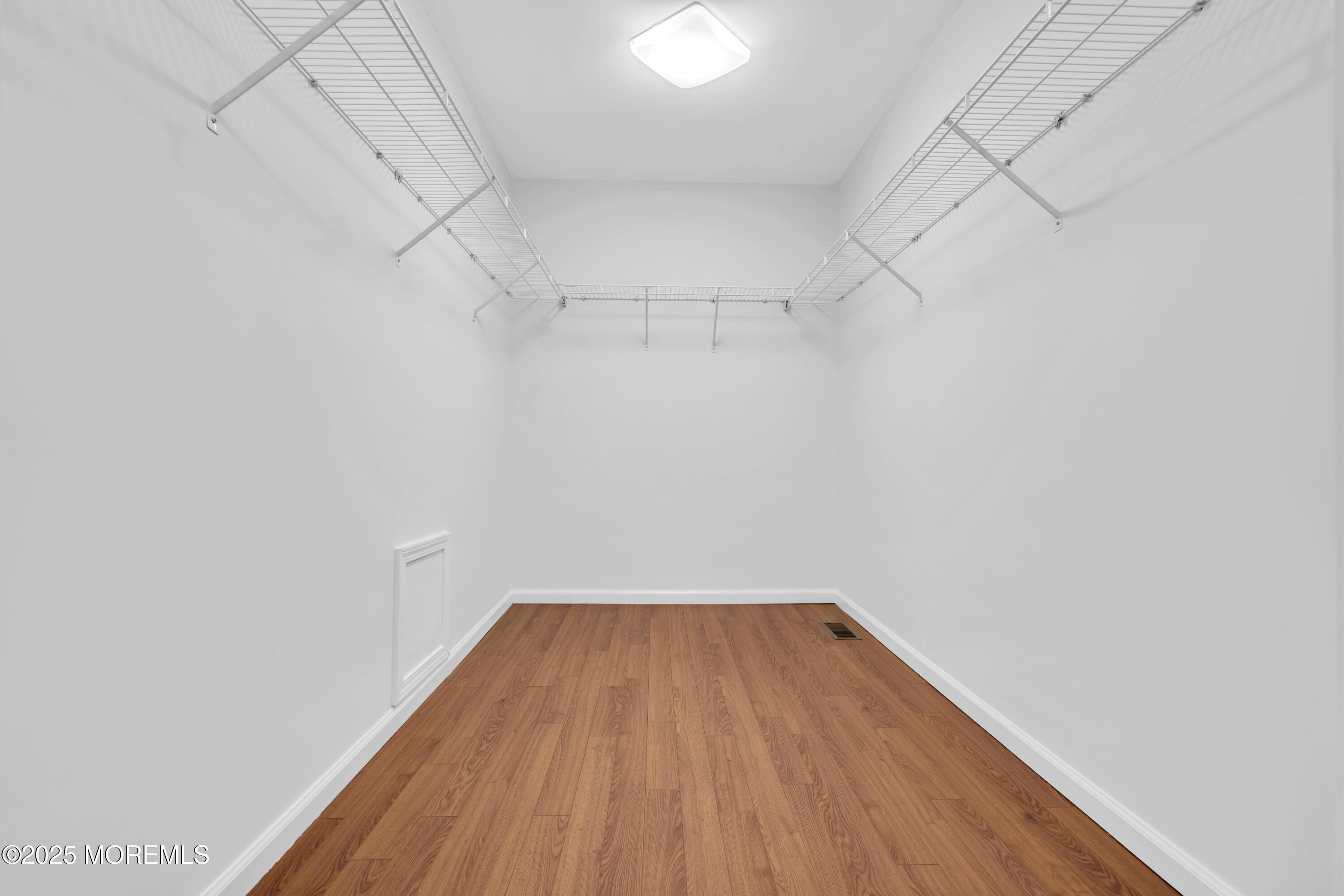 3 Wellesly Court Jackson, NJ 08527 - Photo 22 of 35 a view of a room with wooden floor