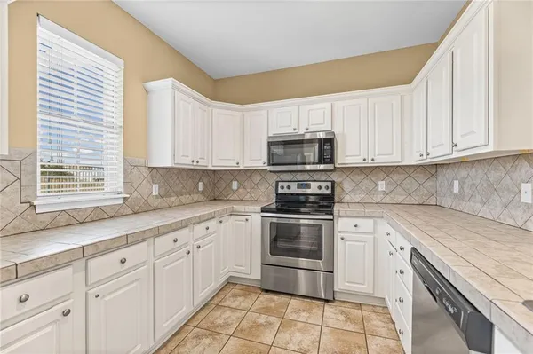$255,000 | 5245 Overland Drive, Unit B24, Lawrence, KS 66049
