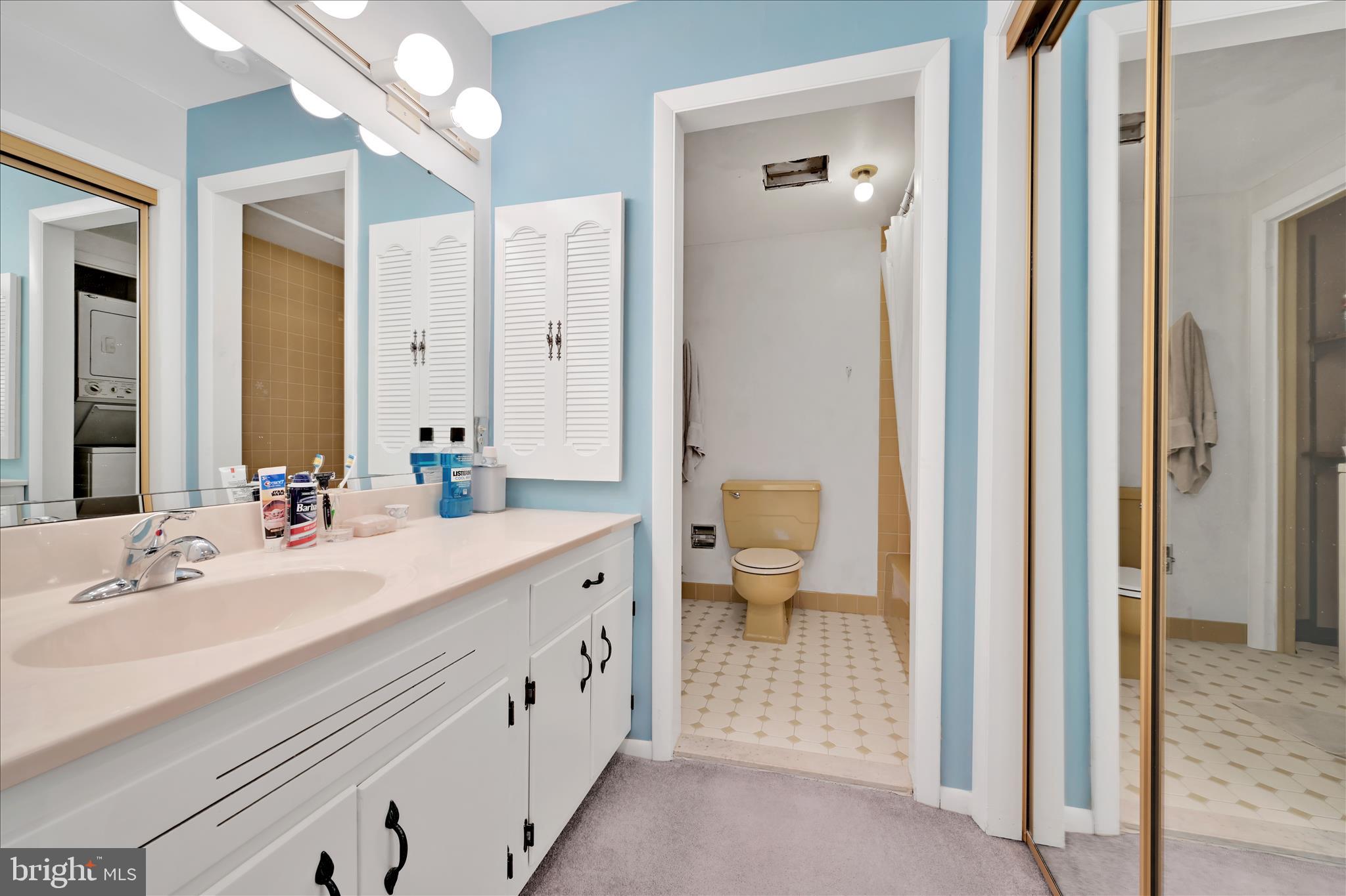 1375 Pershing Boulevard, Unit 608 Reading, PA 19607 - Photo 20 of 29 Bathroom