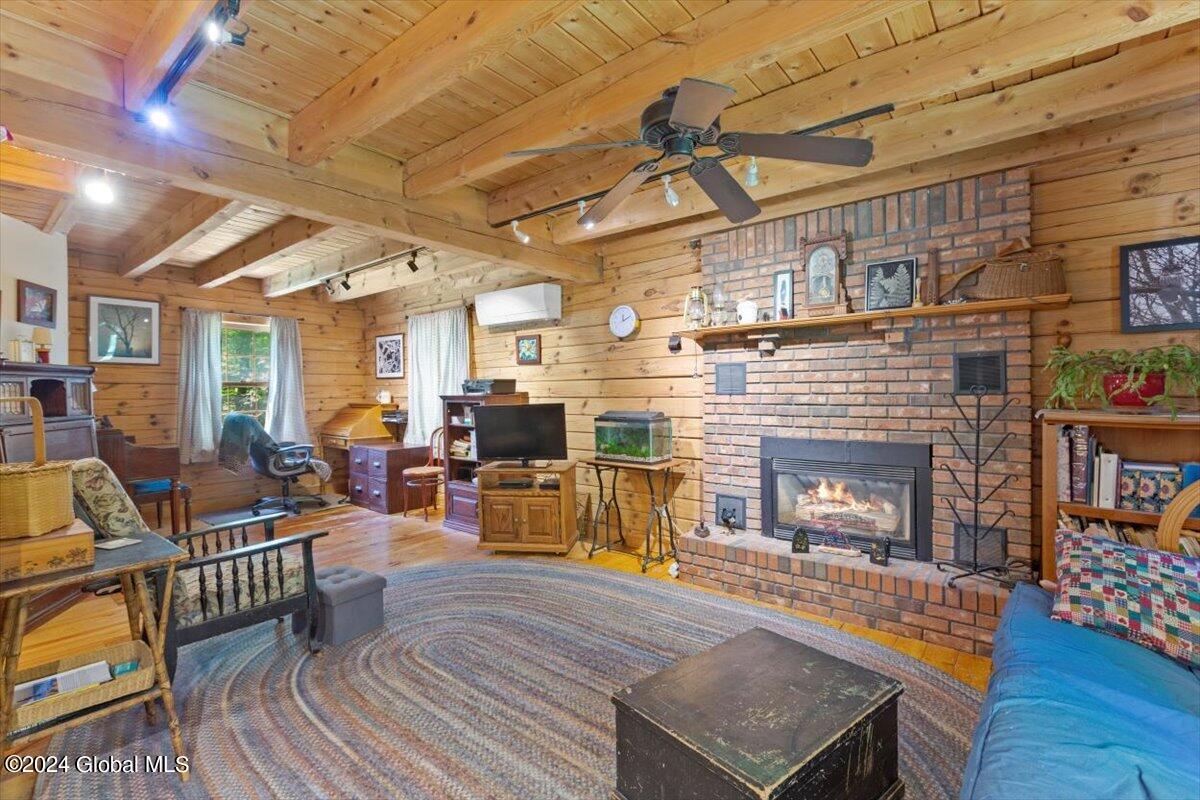 283 Ryan Gross Road Pittstown, NY 12094 - Photo 13 of 40 16-MW2_2050
