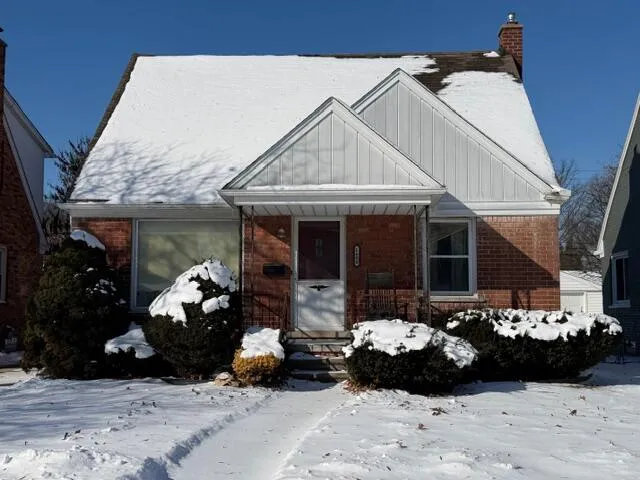 $179,900 | 1600 Hollywood Street, Dearborn, MI 48124